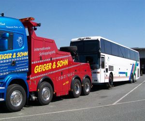 SCHLEPP- & BERUNGSFAHRZEUGE